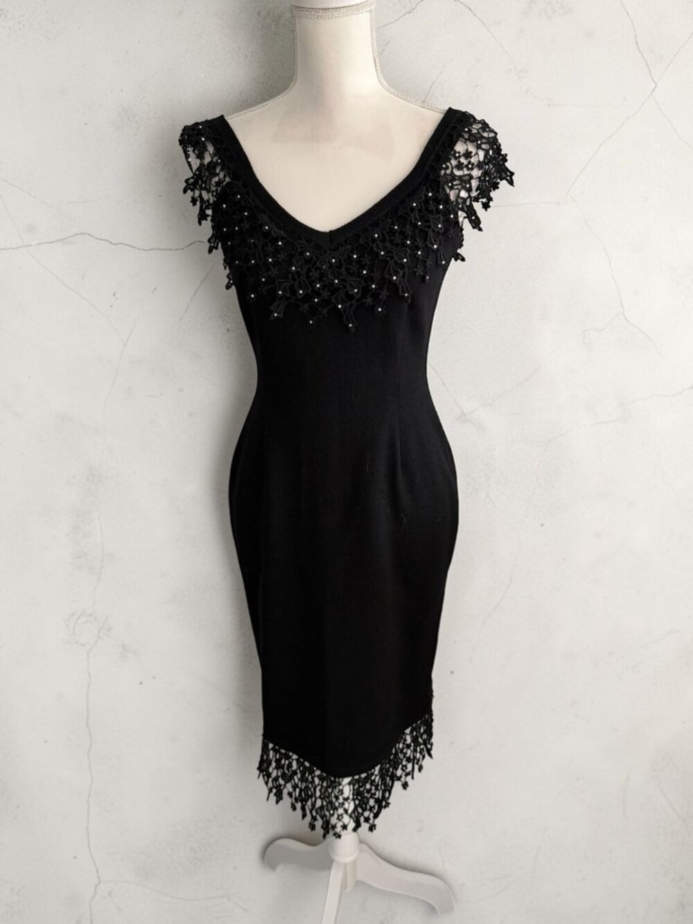 Elegant Black Midi Dress with Beaded Lace Trim